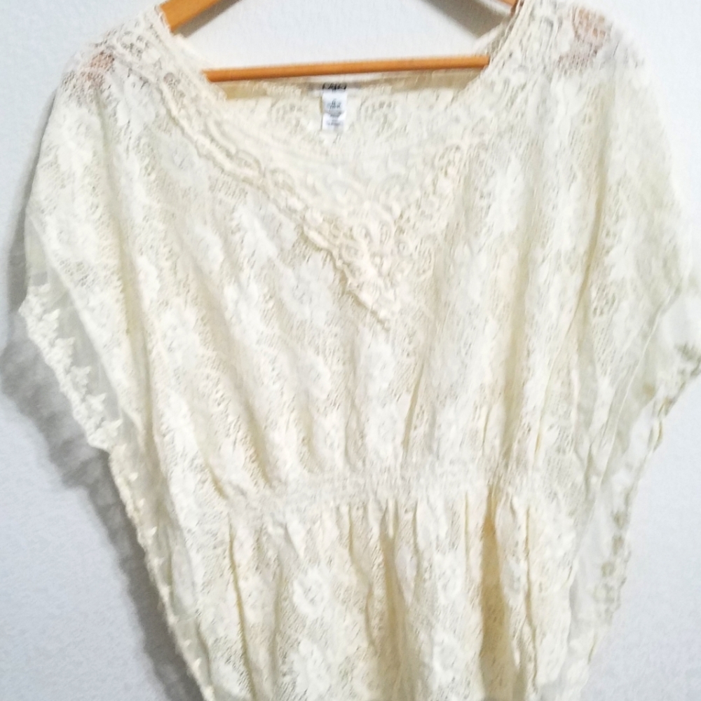 Cato Size Medium Boho Cream Lace Blouse